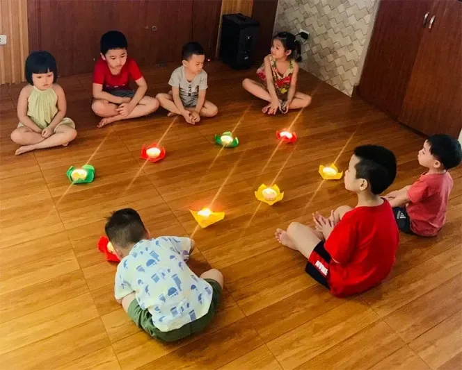 4 giai đoạn tâm lý chung của cha mẹ khi phát hiện con gặp tự kỷ