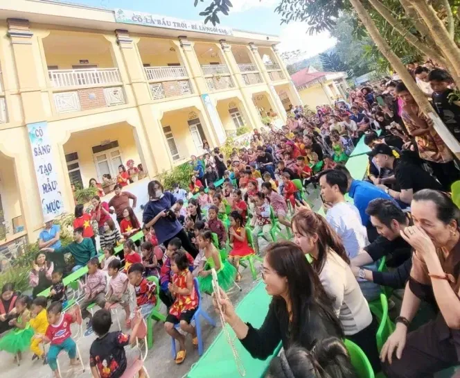“Niềm vui cho em” dự án thiện nguyện về vùng cao của hệ thống giáo dục đặc biệt Blue Sky đã về đích