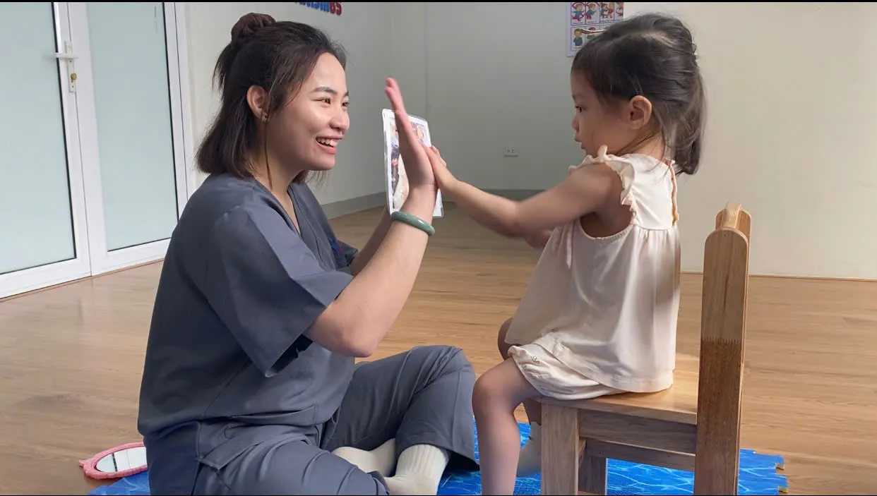 Đọc sách cùng con – nhưng phải “có chiến lược”