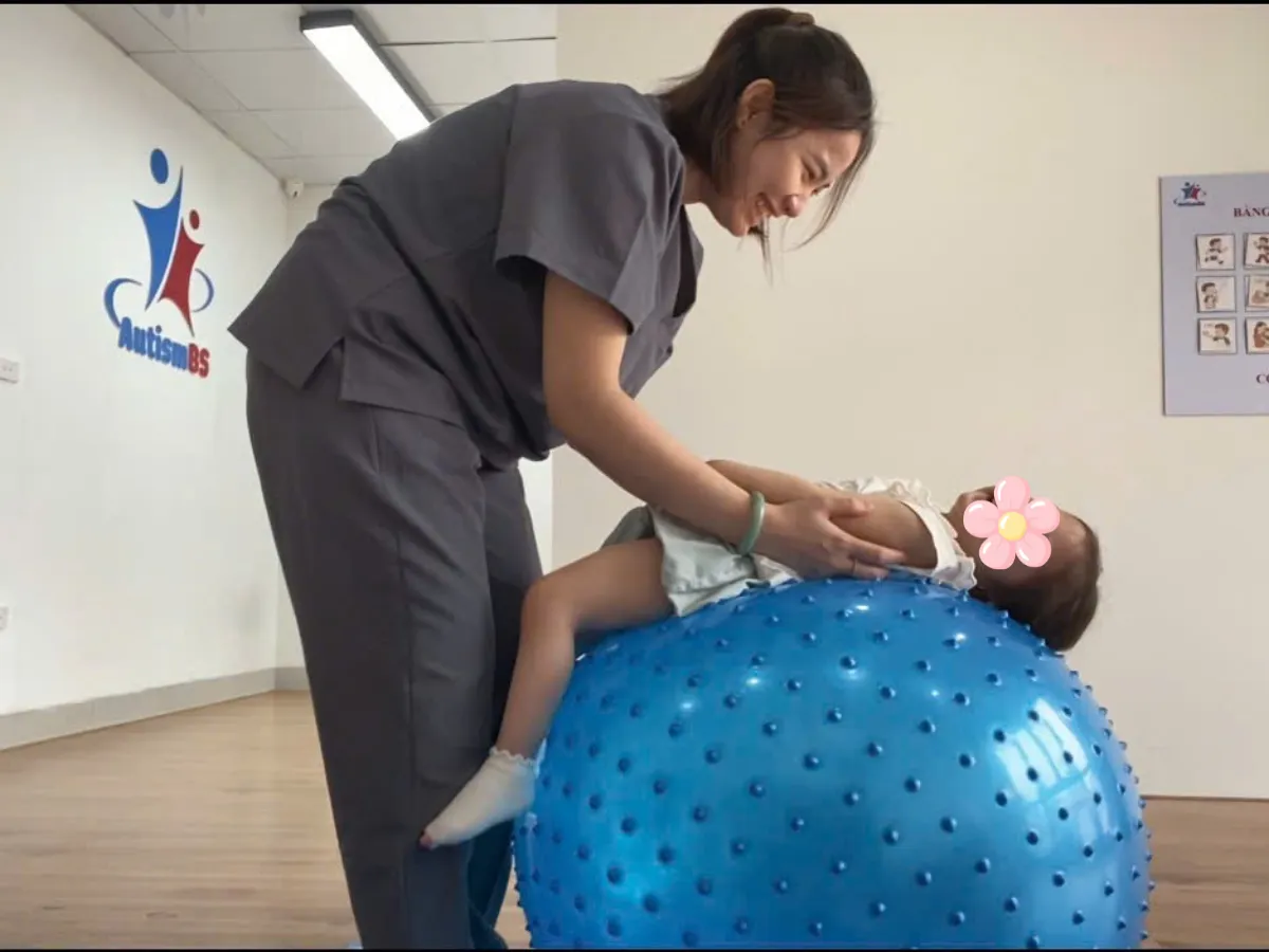 Chơi tương tác thay vì chơi một mình