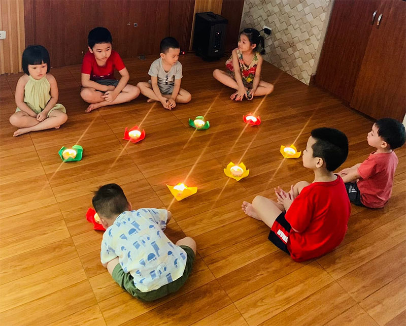 4 giai đoạn tâm lý chung của cha mẹ khi phát hiện con gặp tự kỷ