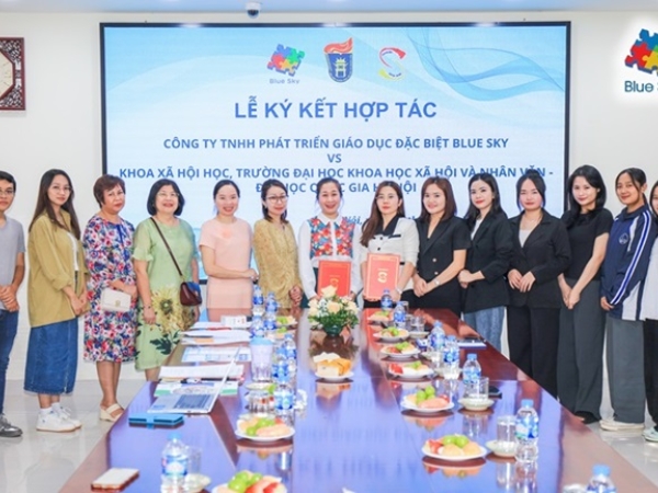 Lễ ký kết hợp tác giữa Công ty TNHH phát triển giáo dục đặc biệt Blue Sky và khoa xã hội học, Trường đại học khoa học xã hội và nhân văn