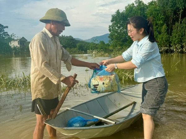 Blue Sky cùng miền bắc chung tay vượt qua bão lũ